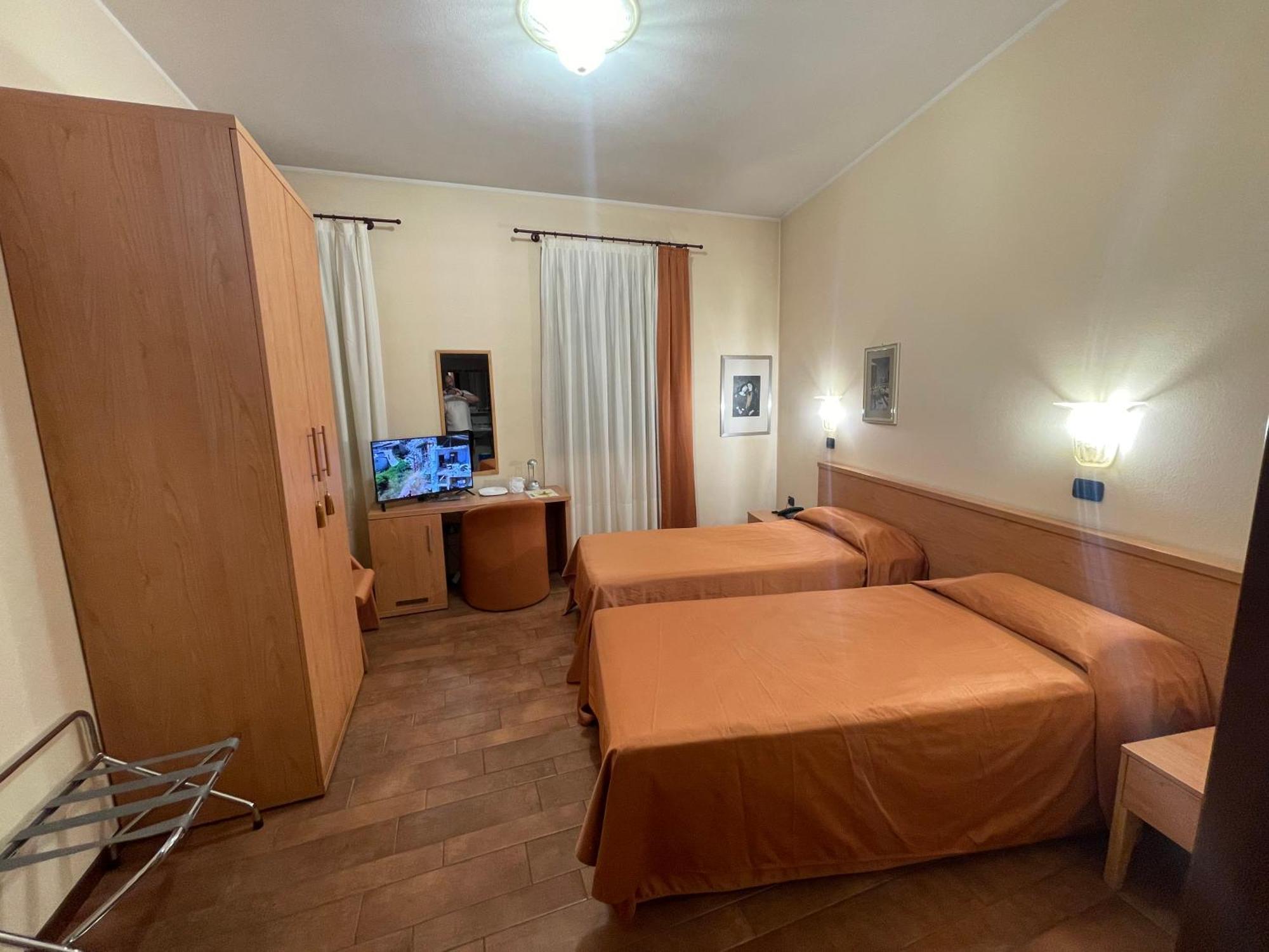 Hotel Ab Baretta Legnaro Eksteriør bilde