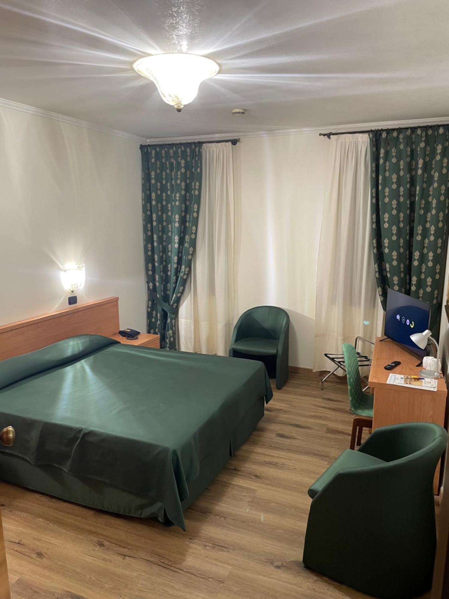 Hotel Ab Baretta Legnaro Eksteriør bilde